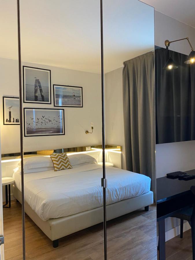Residence Ten Suite Ріміні Екстер'єр фото