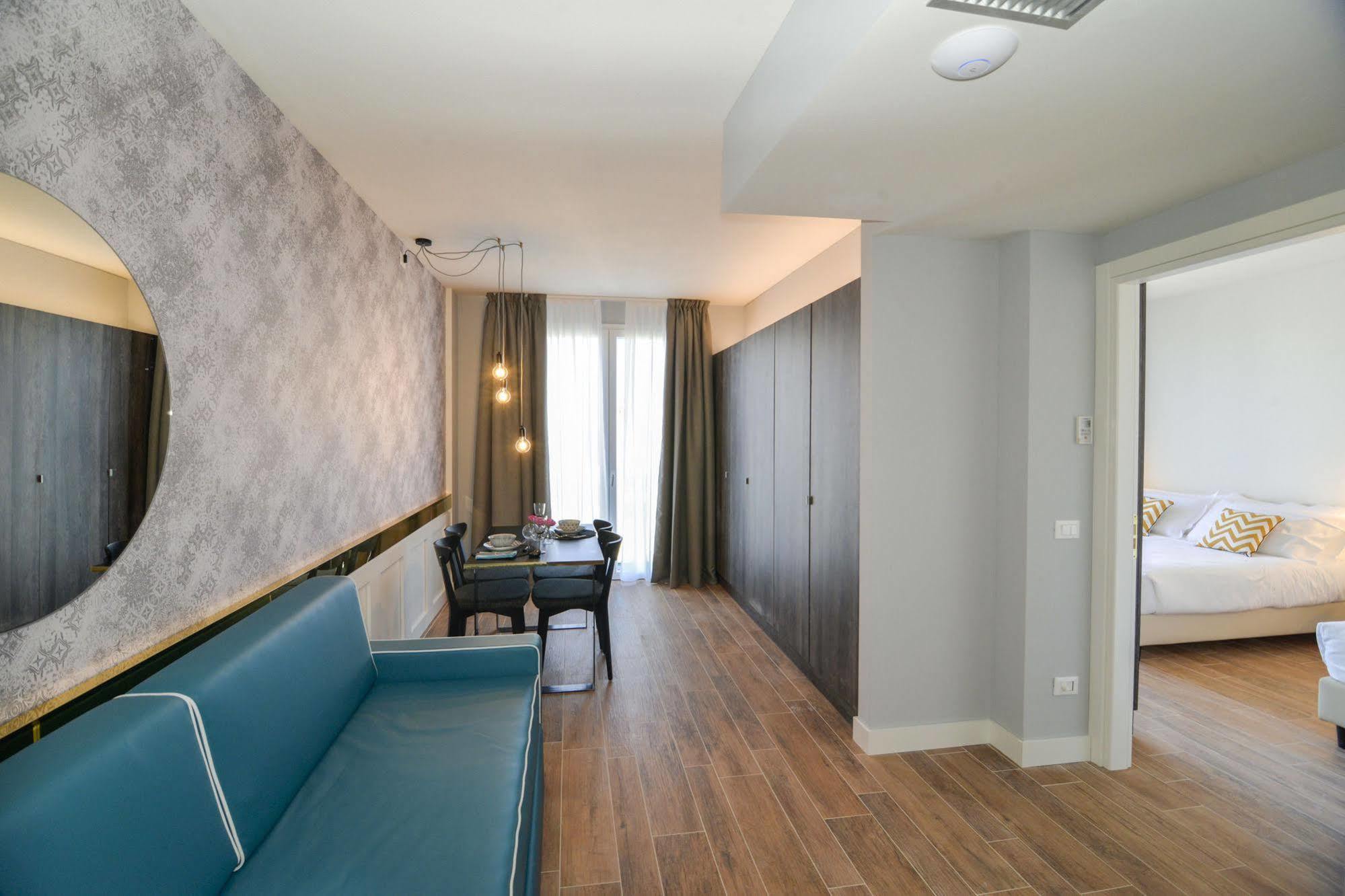 Residence Ten Suite Ріміні Екстер'єр фото